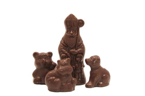 Bio holgoed Sint en 3 diertjes in hocus pocus chocolade (60% cacao) (H = 13,5 cm en 6 cm) 110 g